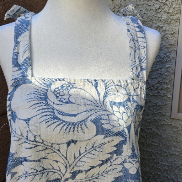 Urban Outfitters Pinafore Jumper Mini Dress White Blue Floral - Picture 3 of 9